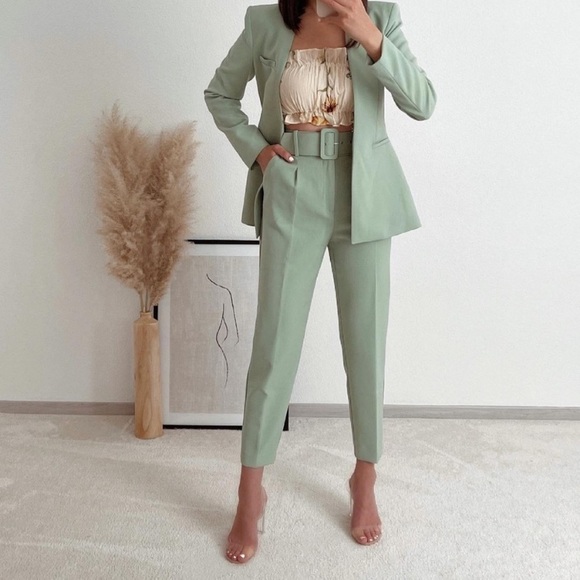 Zara high waisted belted pants - Picture 3 of 8